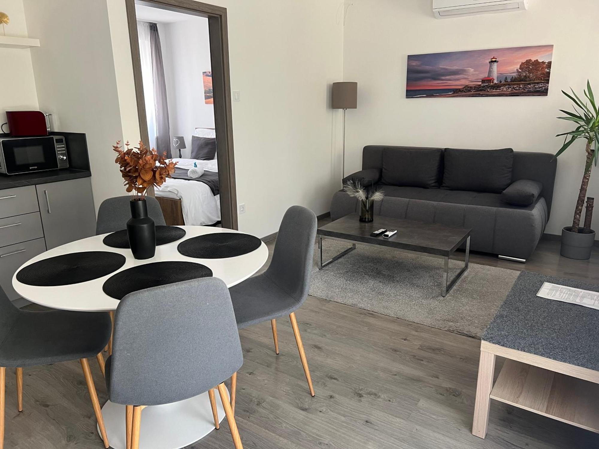 Sophia Apartman Goedoello Εξωτερικό φωτογραφία